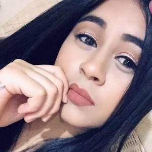 Meet your Posher, Dania